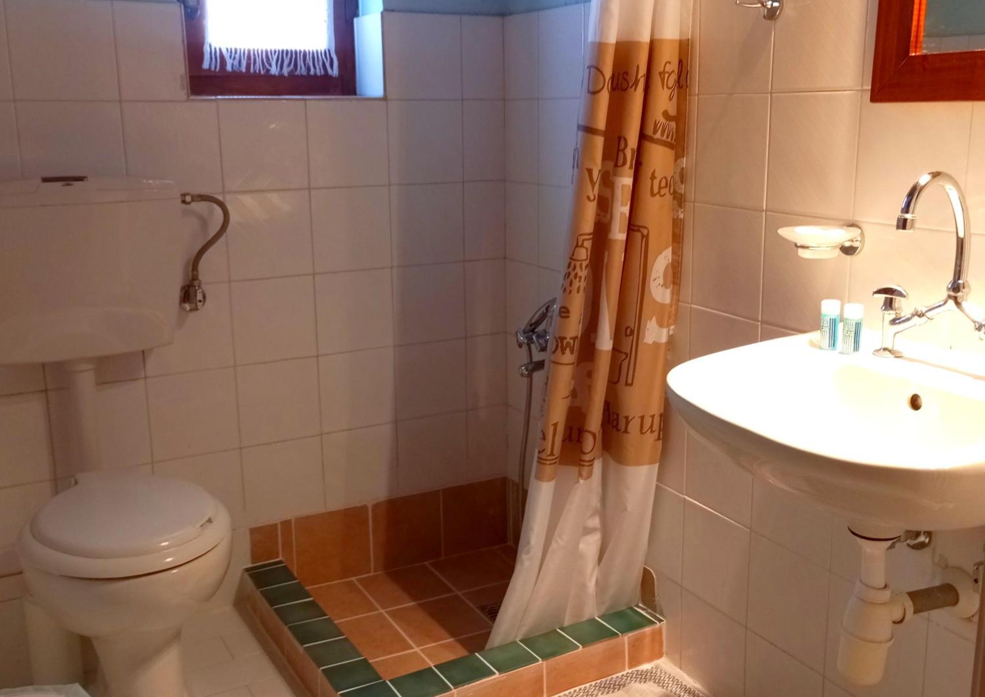Xenonas Achnoulas Áno Pediná Szoba fotó